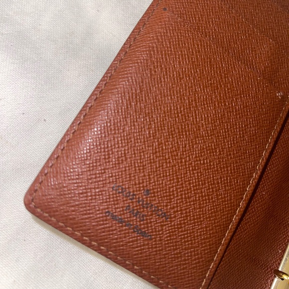 Authentic Louis Vuitton Passport Agenda PM Size ✨ - Picture 7 of 11